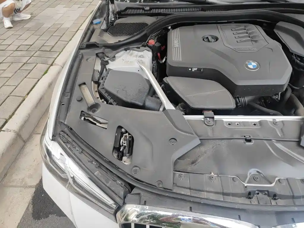 BMW 5 Series — миниатюра 21