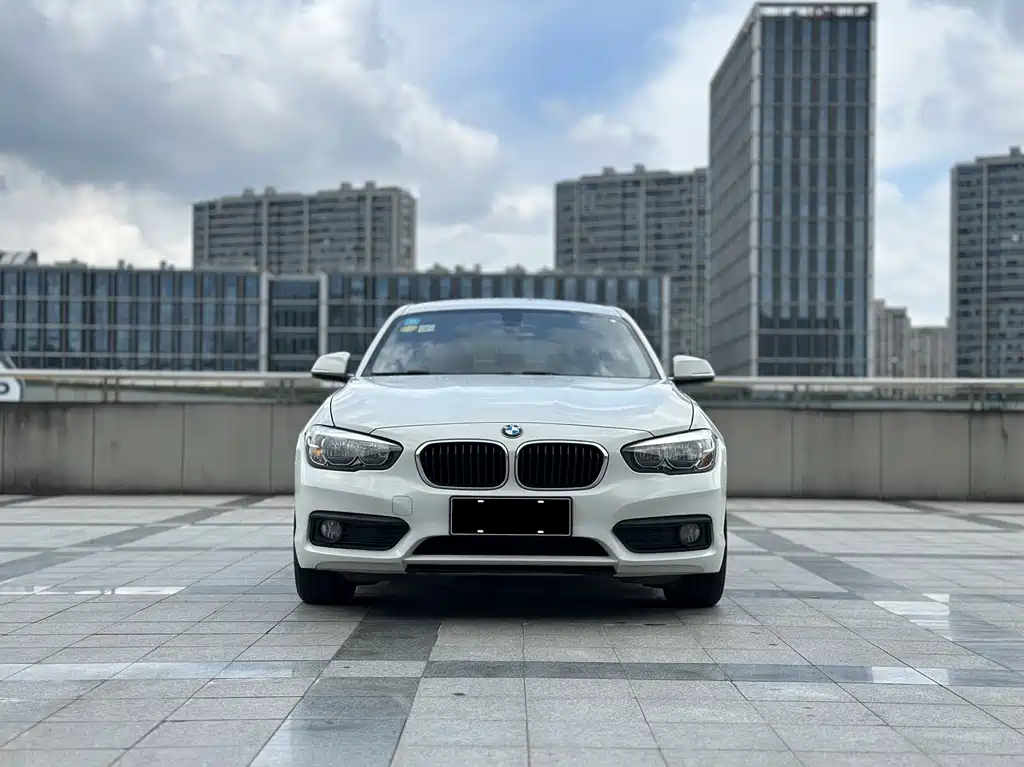 BMW 1 Series (Import) — миниатюра 2