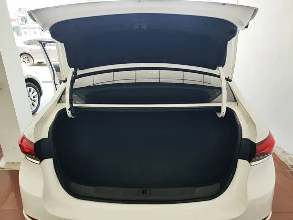 Buick Excelle — миниатюра 19
