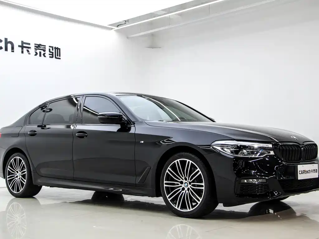 BMW 5 Series — миниатюра 25