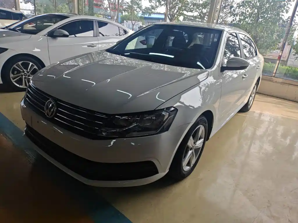 Volkswagen Lavida — миниатюра 2
