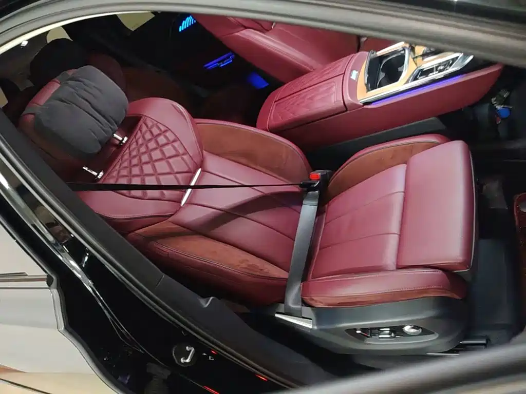 Hongqi Hongqi E-HS9 — миниатюра 25