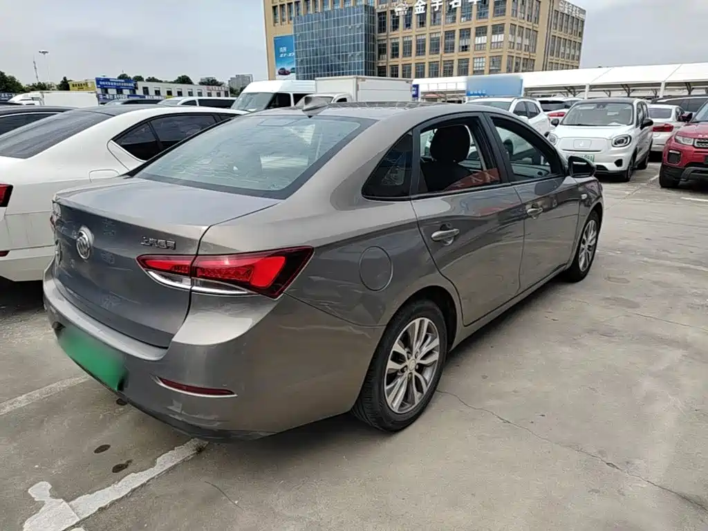 Buick Excelle — миниатюра 7