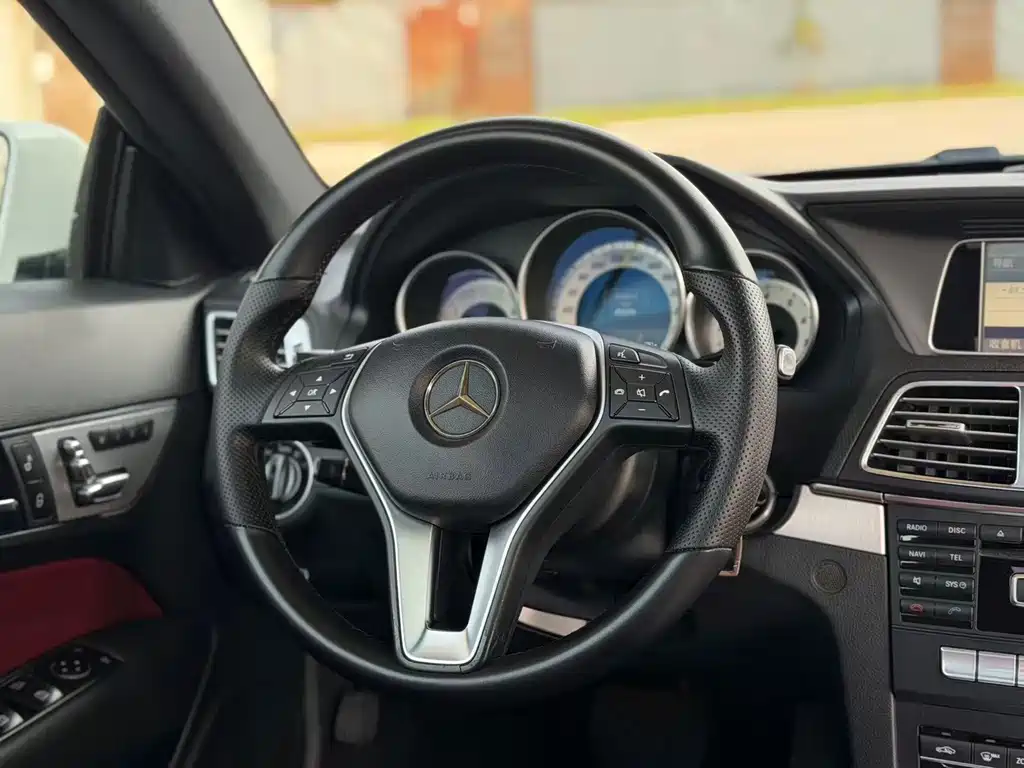 Mercedes-Benz E-Class (Import) — миниатюра 8