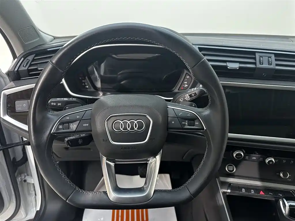 Audi Q3 — фотографии объявления, Фото 18