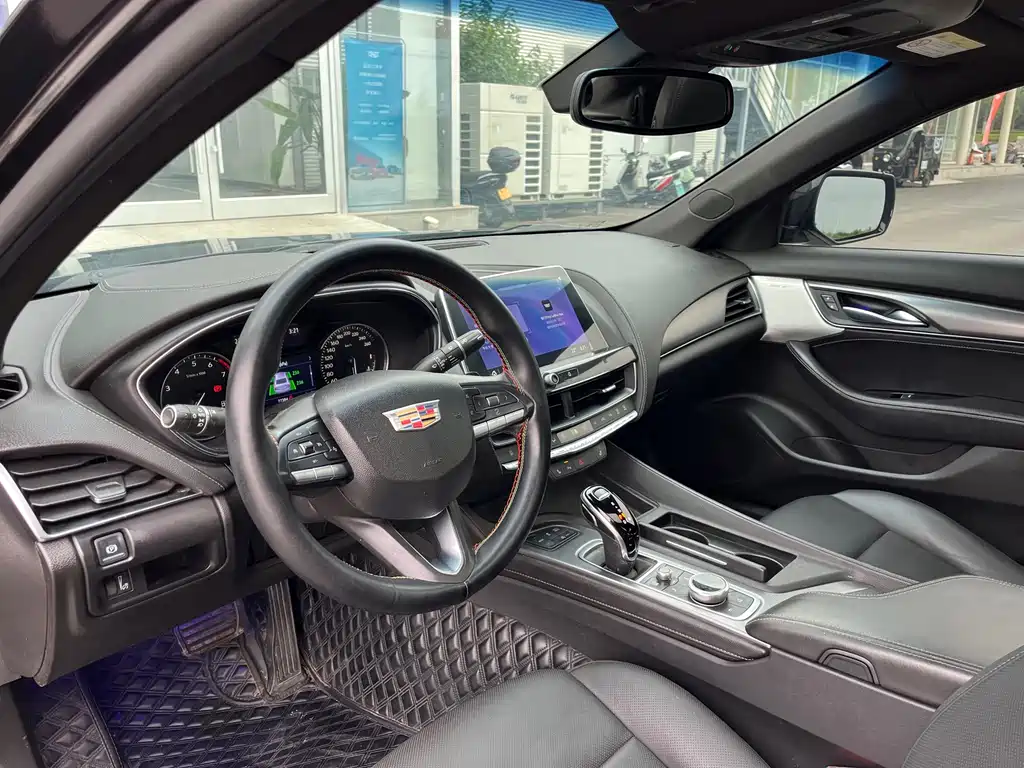 Cadillac CT5 — миниатюра 5