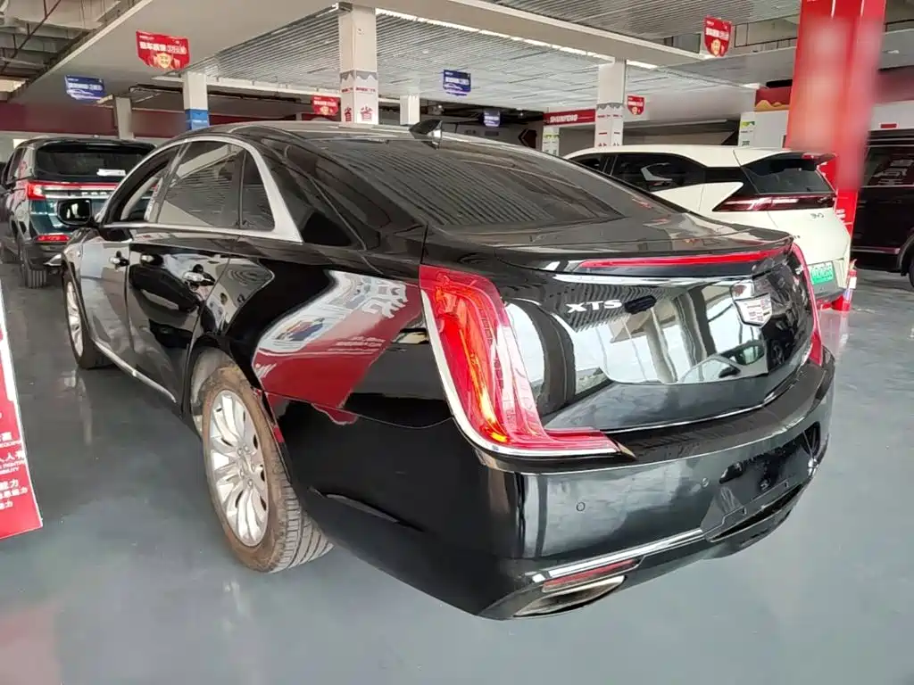 Cadillac XTS — миниатюра 5