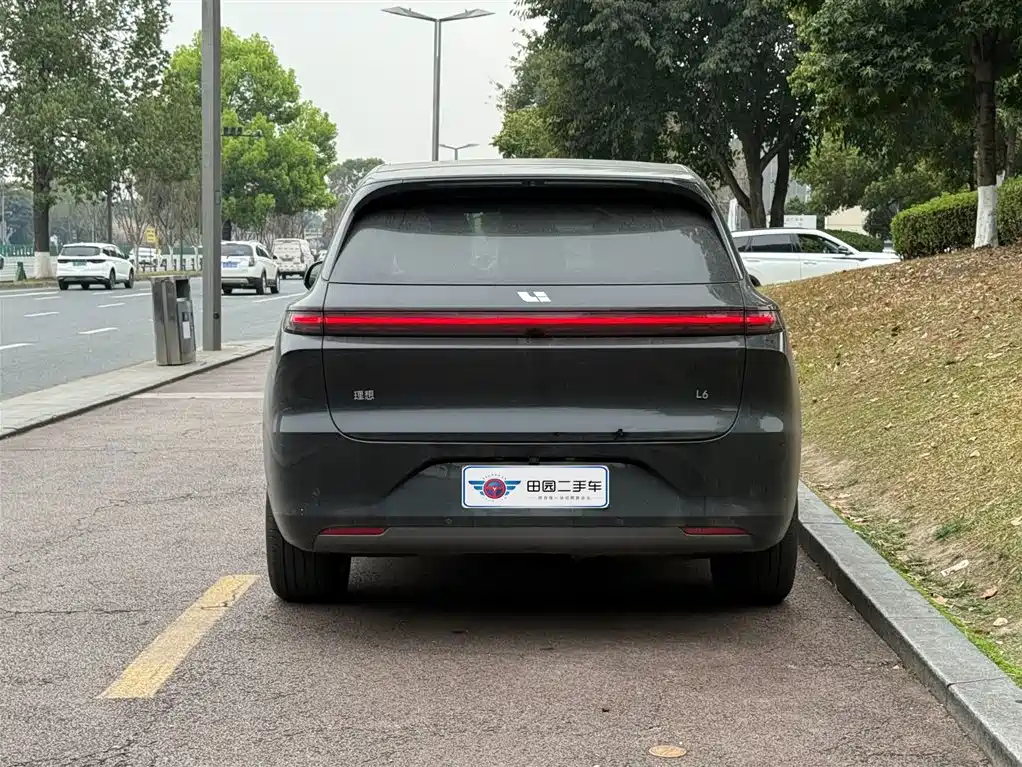 Li Auto IDEAL L6