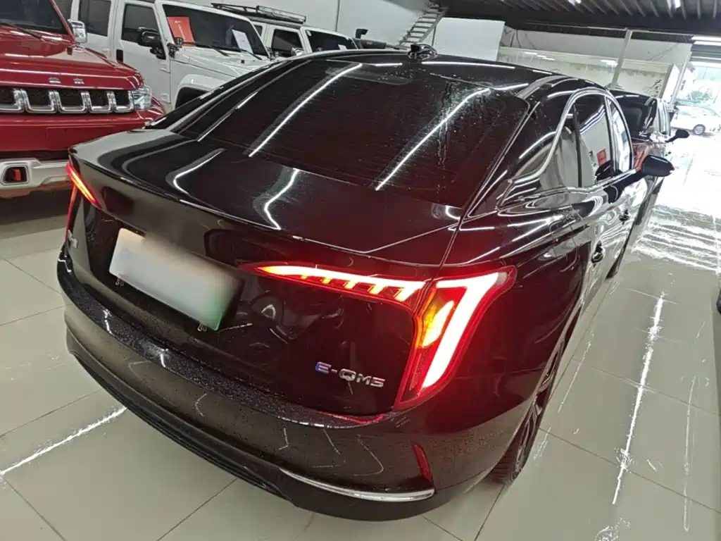 Hongqi Hongqi E-QM5 — миниатюра 7