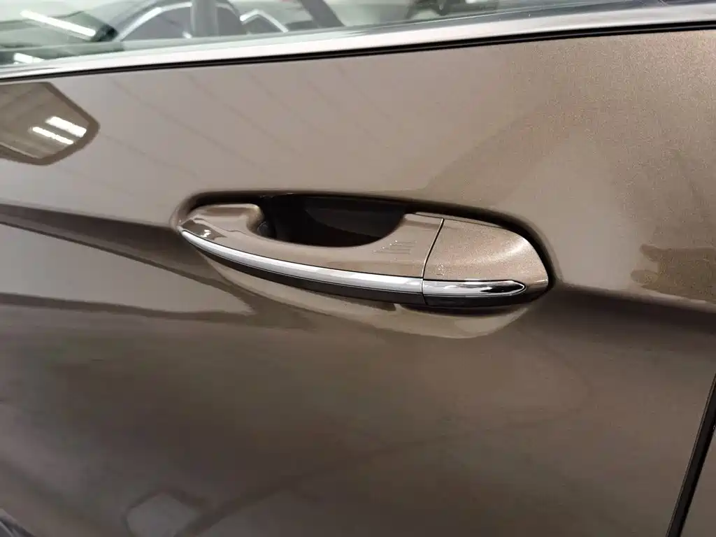 Ford Edge — миниатюра 18