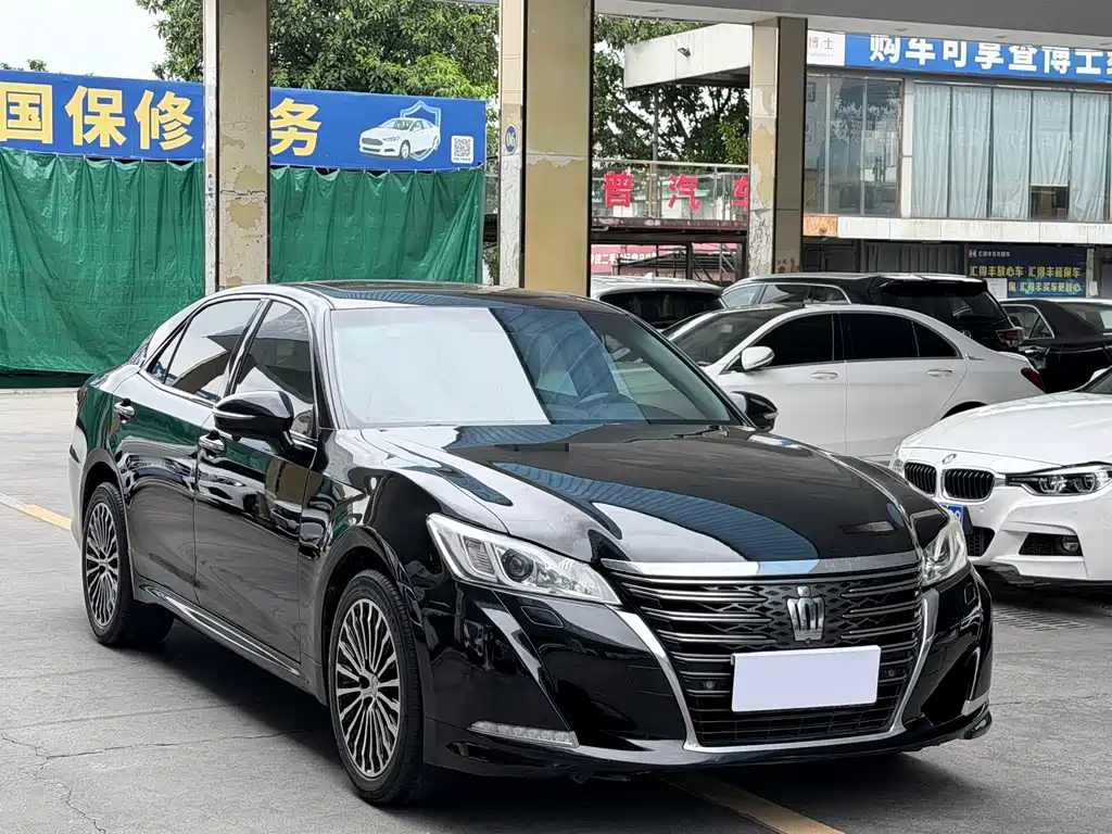Toyota Crown 2017 2.0T Sport