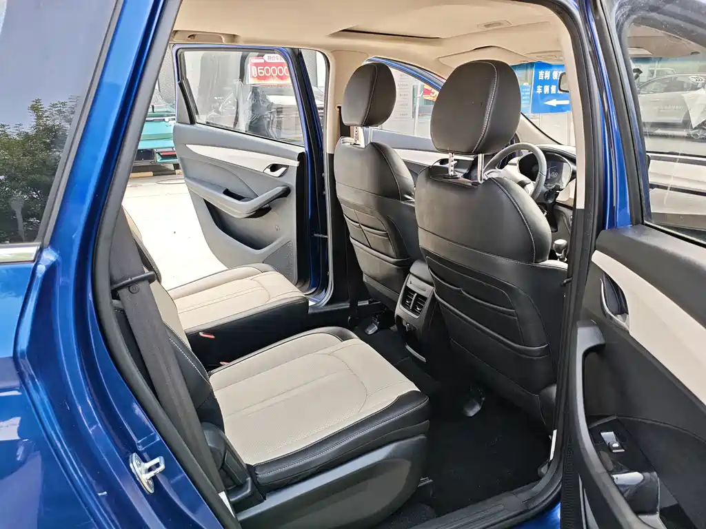 Baojun 360 — миниатюра 11