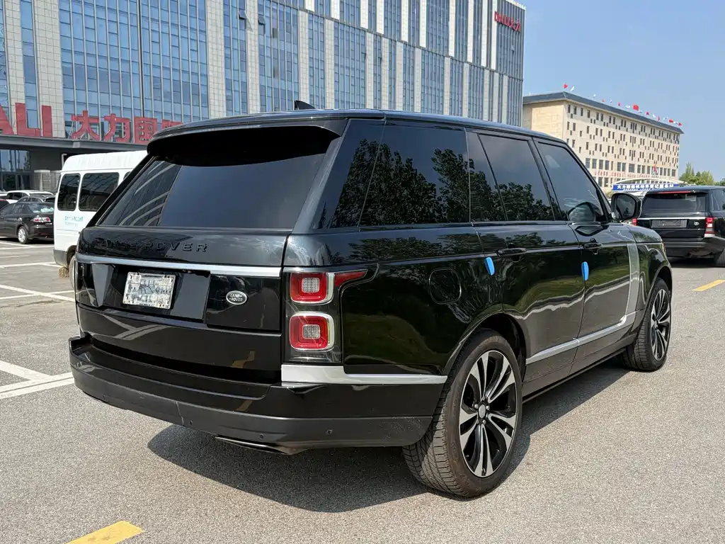 Land Rover Range Rover — миниатюра 6