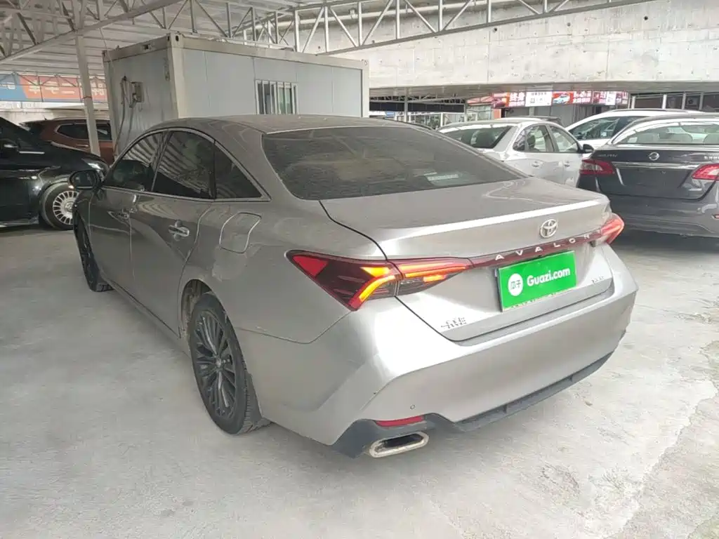 Toyota Avalon — миниатюра 5