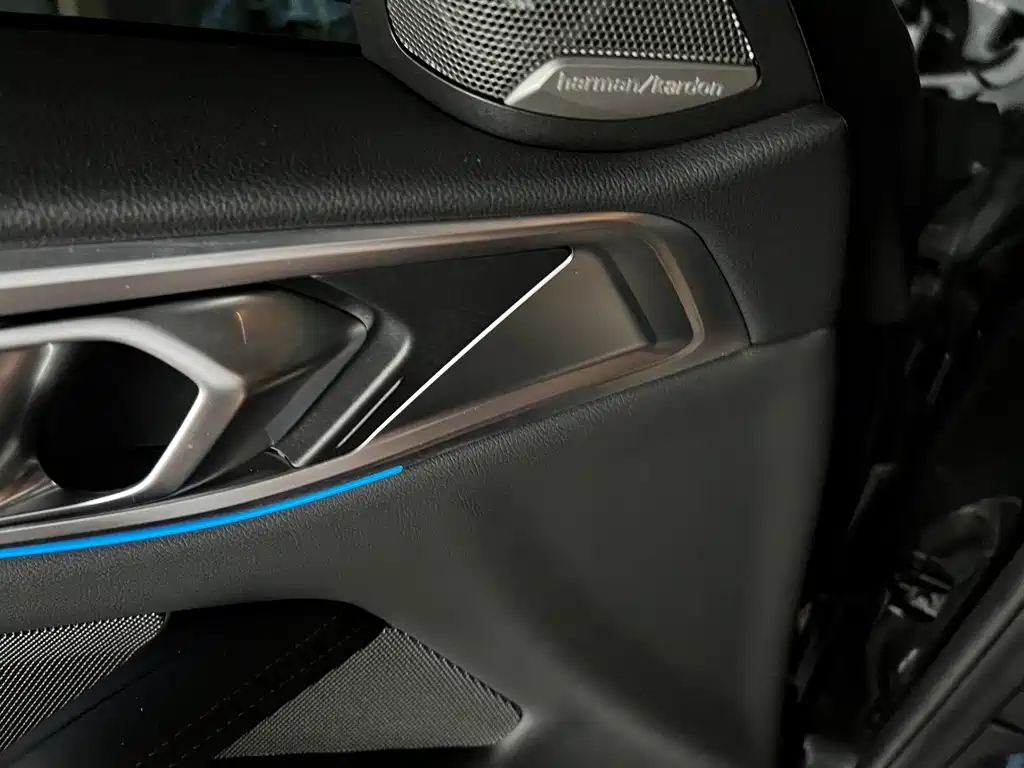 BMW M4 — миниатюра 5
