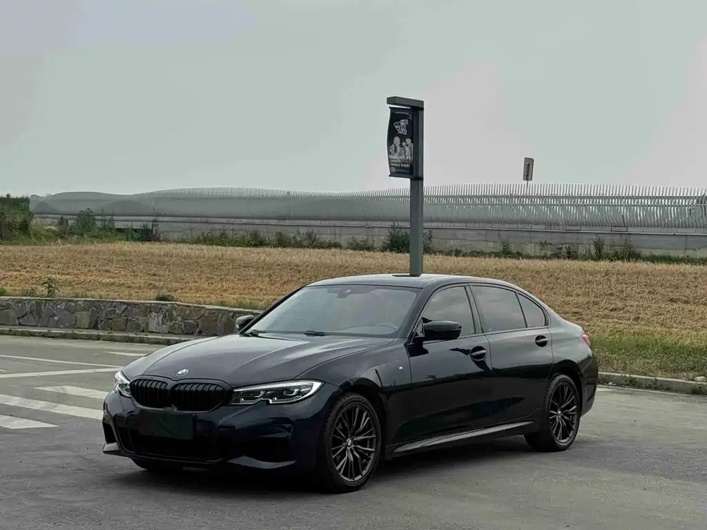 Купить BMW 3 Series