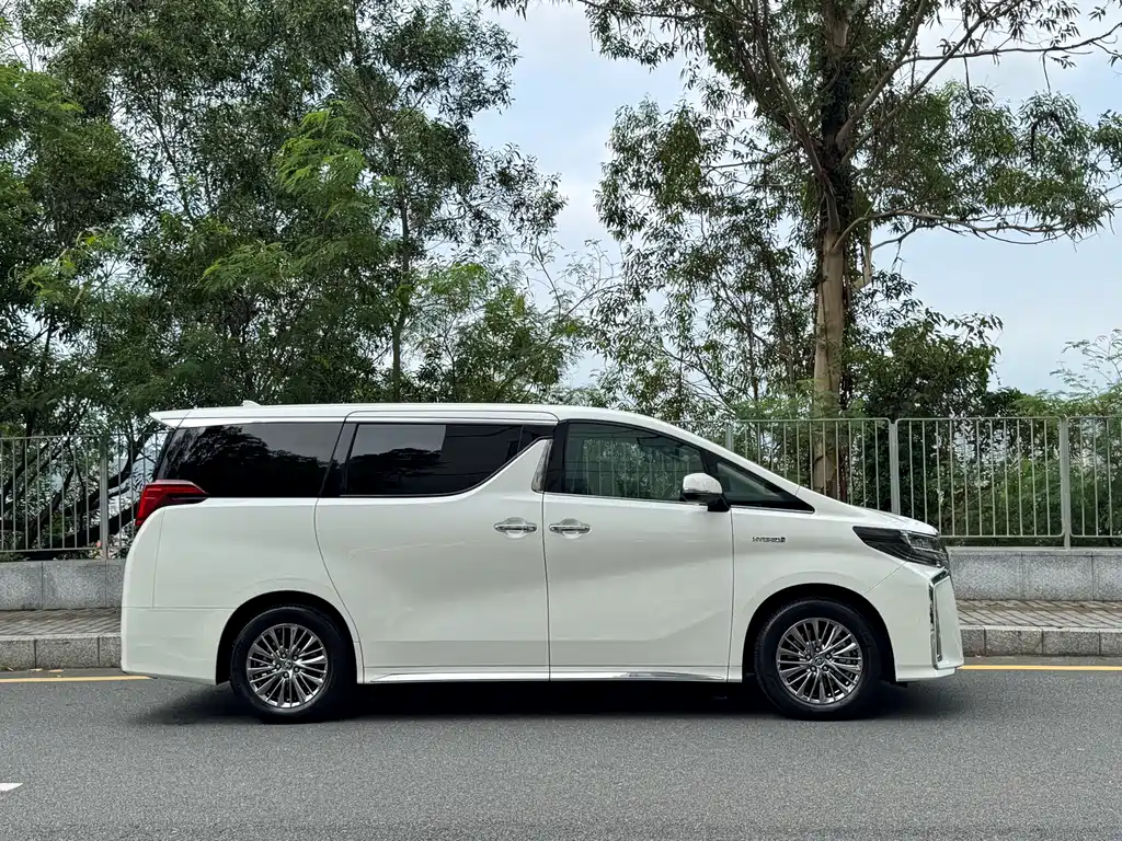 Toyota Alphard 2021 2.5L Premium