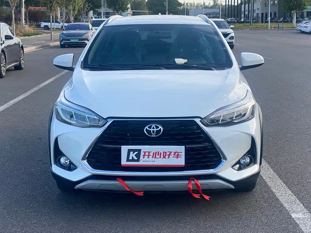 Toyota Yaris L — миниатюра 2