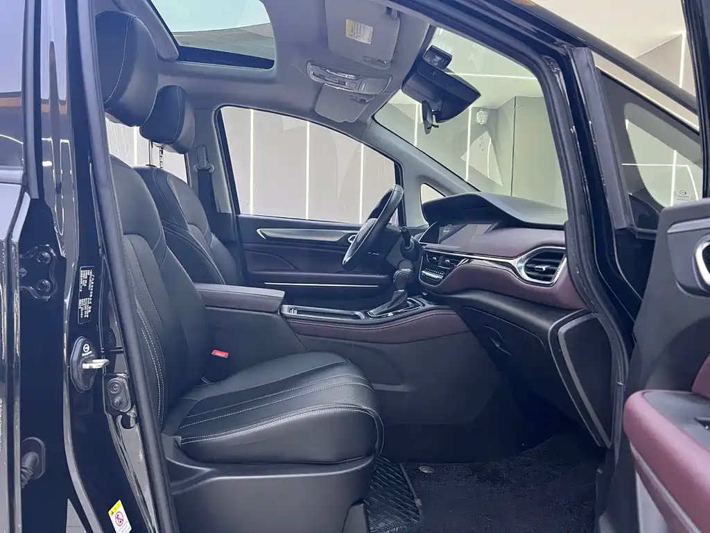 GAC Motor Trumpchi M6 — миниатюра 4