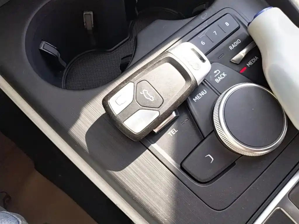 Audi A4L — миниатюра 9