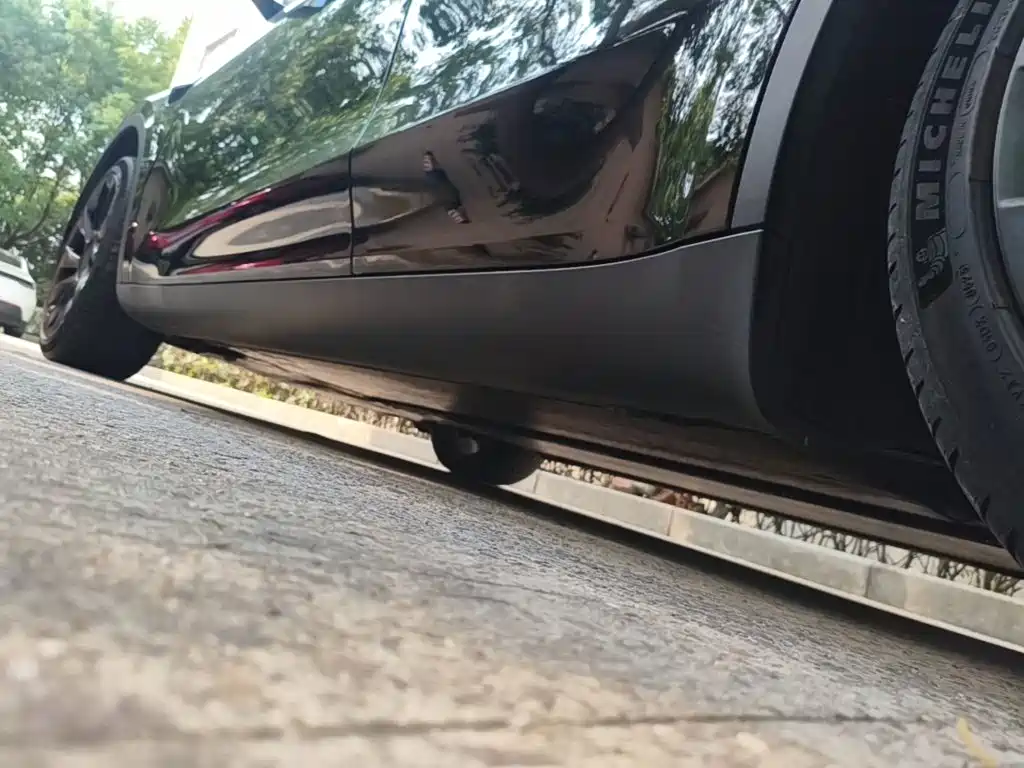 Tesla Model Y — миниатюра 22