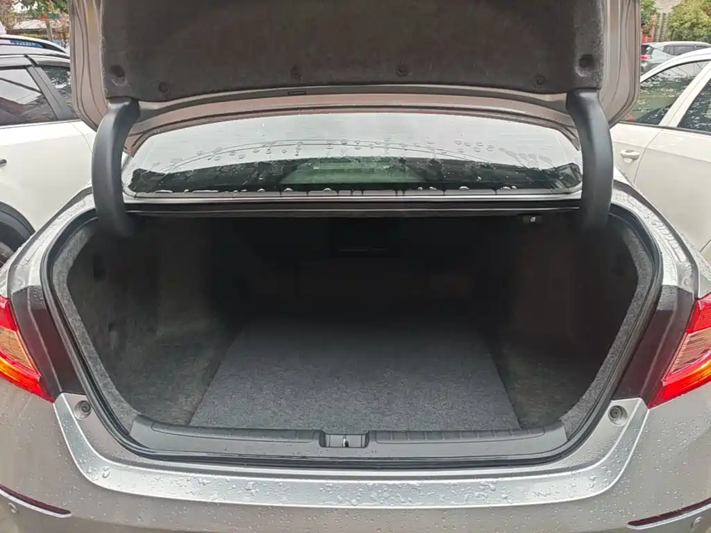 Honda Accord — миниатюра 19