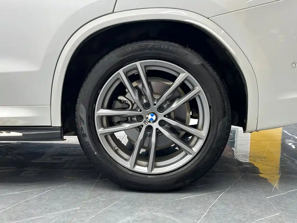 BMW X3 — миниатюра 24