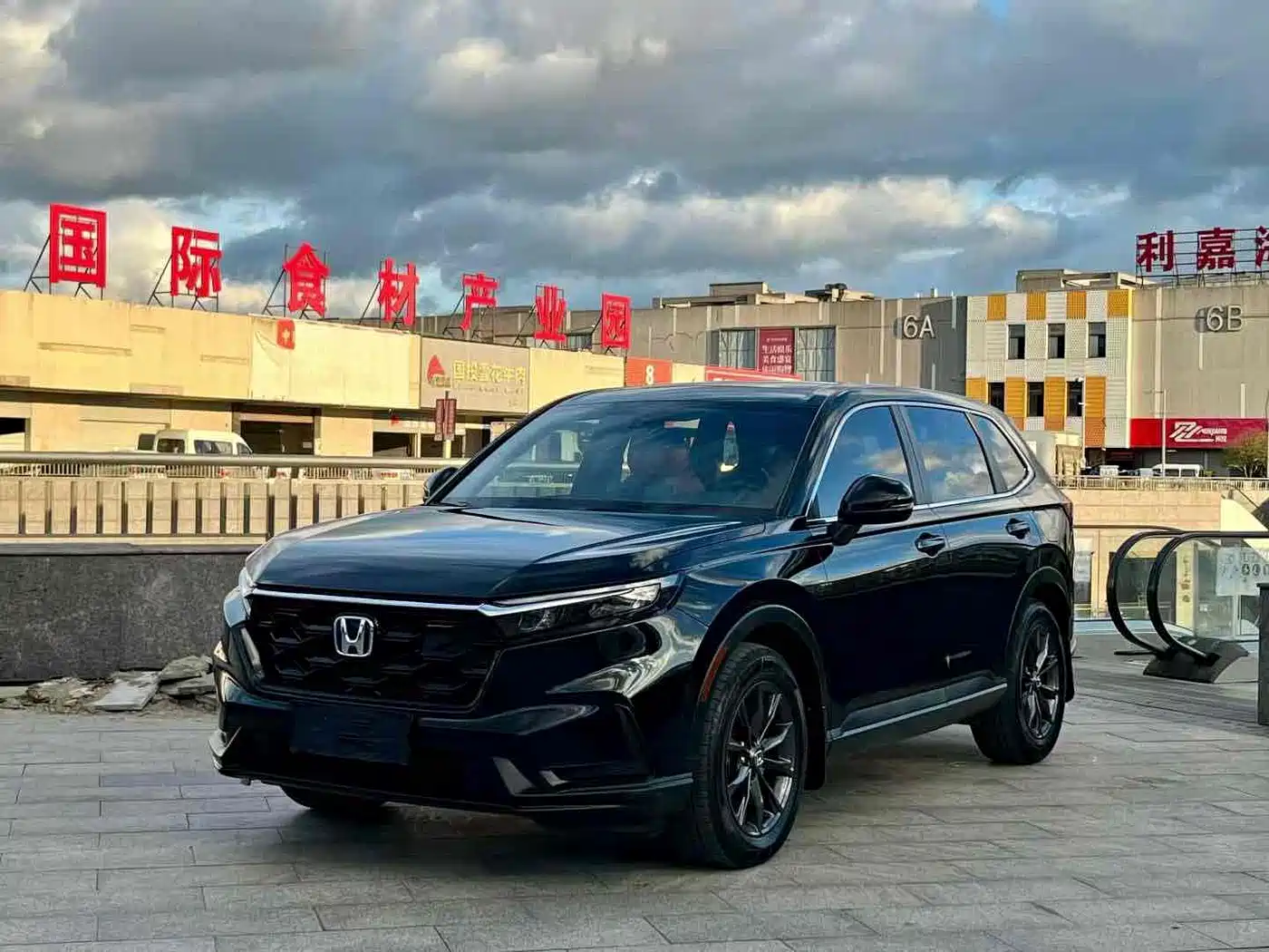 本田CR-V 2023款 2.0L e:HEV 两驱智尚版 2023