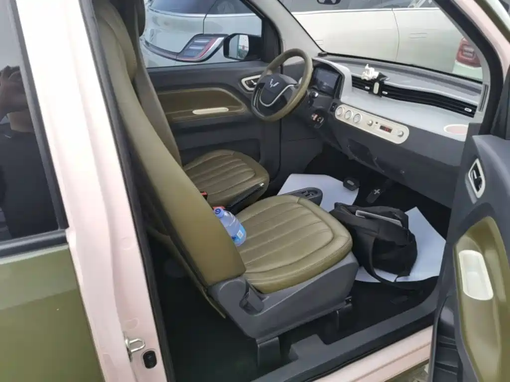 Wuling MINIEV — миниатюра 25