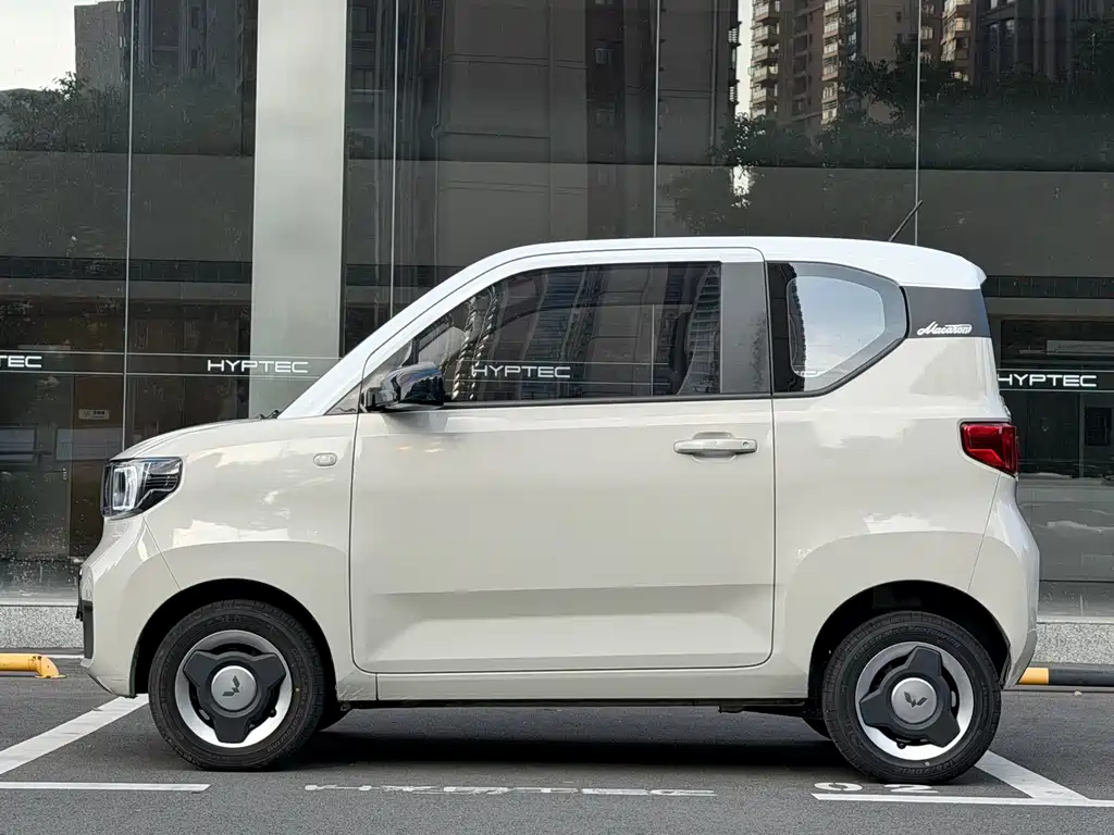 Wuling MINIEV — миниатюра 7