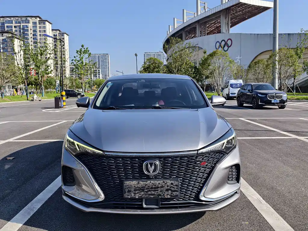Changan Eado — миниатюра 2