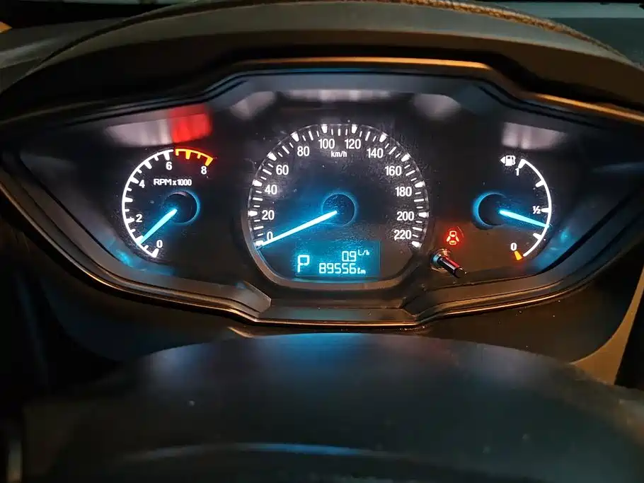 Ford Escort — миниатюра 14