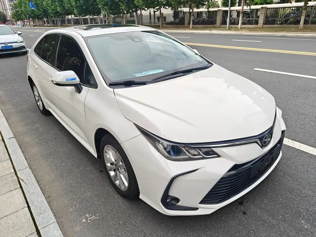 Toyota Corolla — миниатюра 3