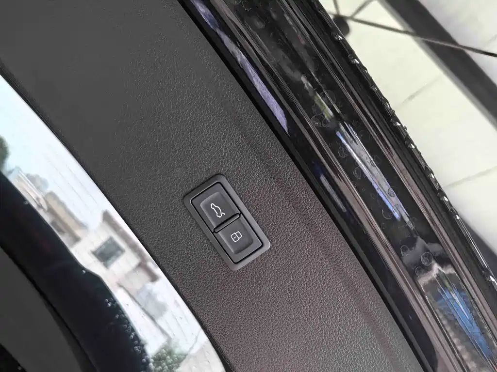 Audi Q5L — миниатюра 6