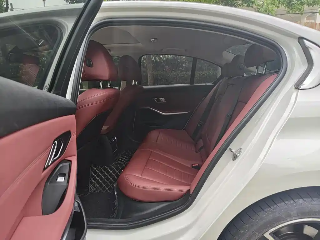 BMW 3 Series — миниатюра 10