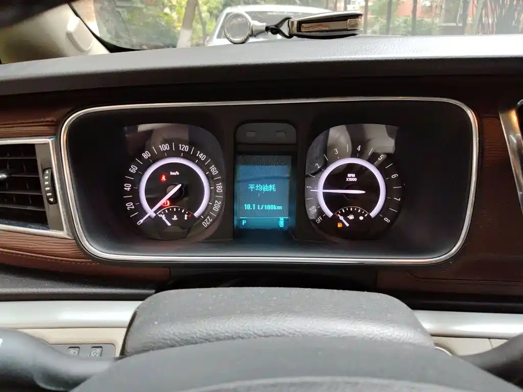 Buick GL8 — миниатюра 4