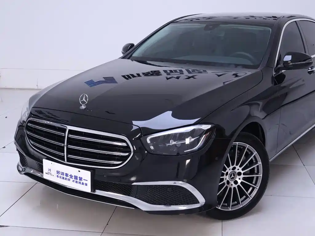 Mercedes-Benz E-Class — миниатюра 3