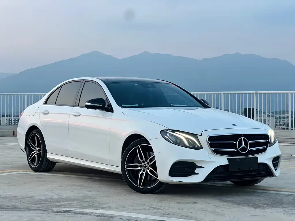 Mercedes-Benz E-Class — миниатюра 3