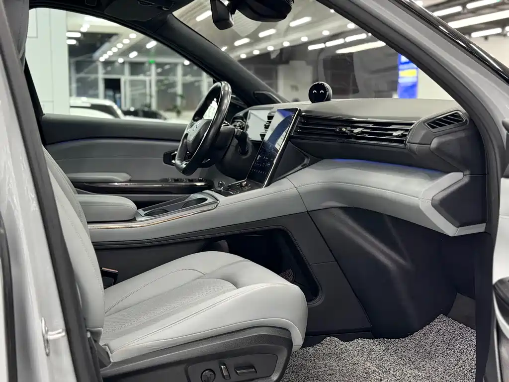 NIO ES6 — миниатюра 9