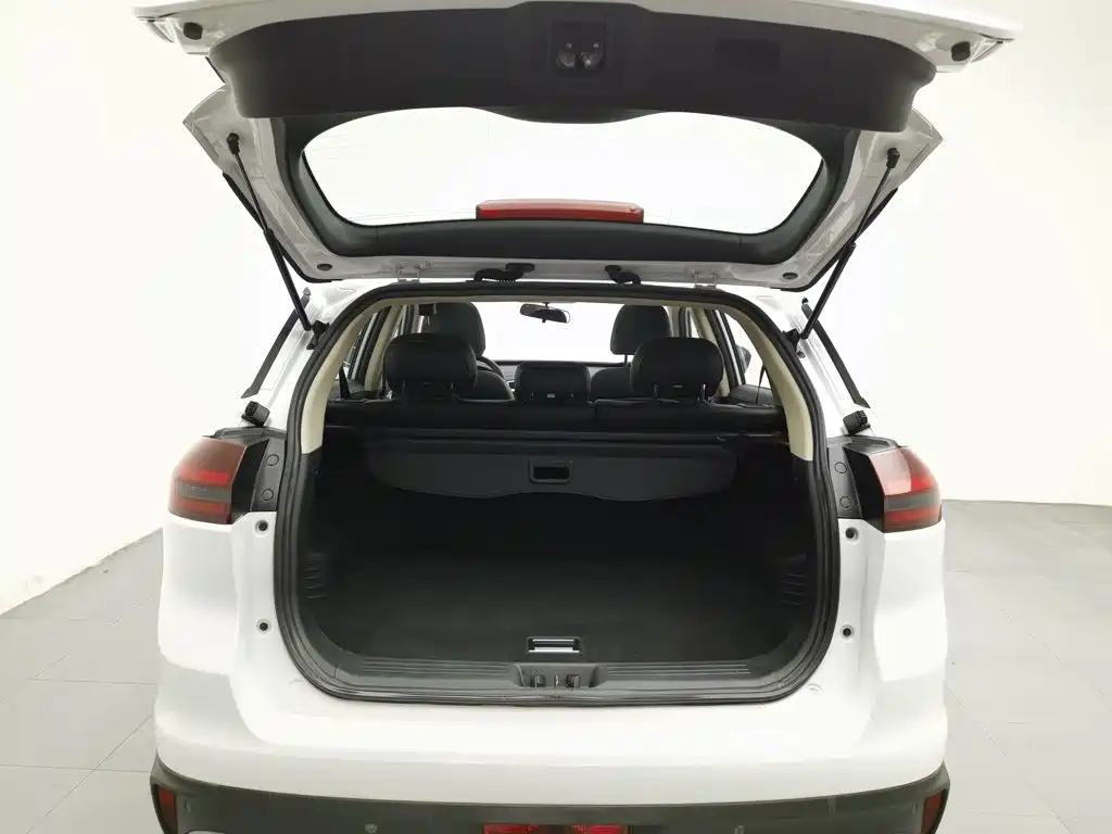 Geely Boyue — миниатюра 16