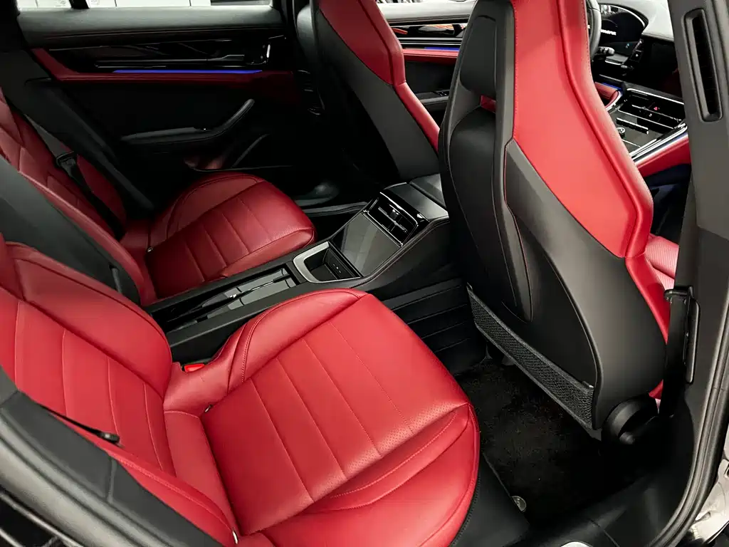 Porsche Panamera — миниатюра 18