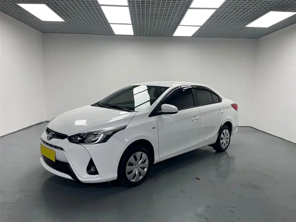 TOYOTA YARIS L TO ENJOY