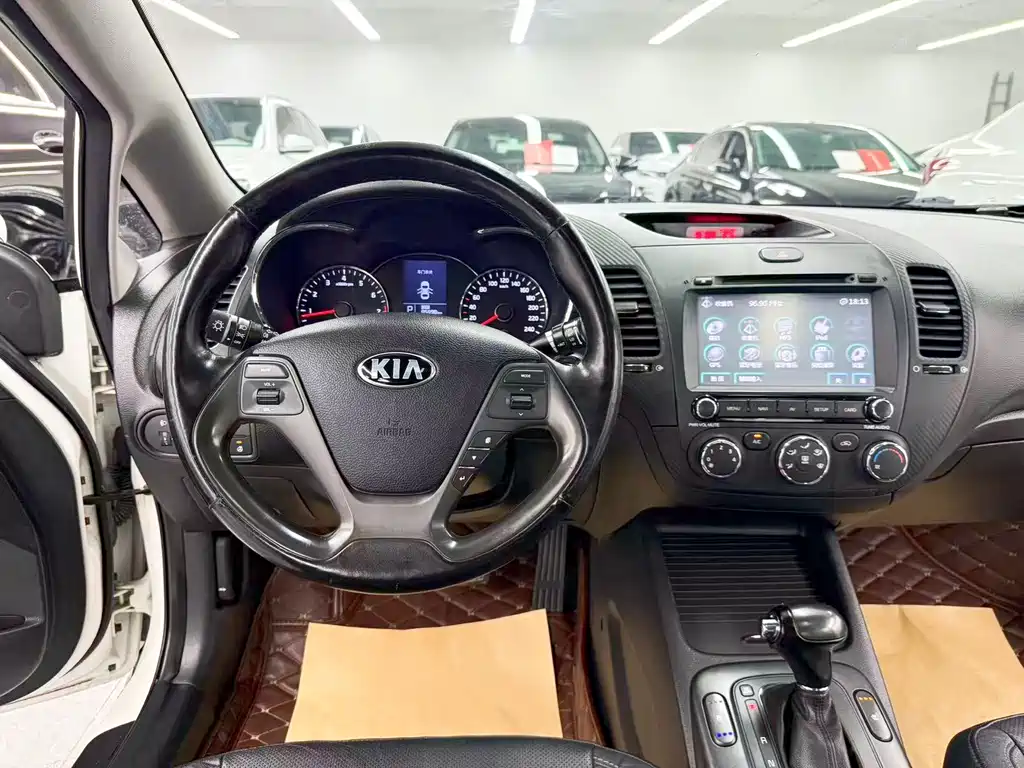 Kia K3 — миниатюра 16