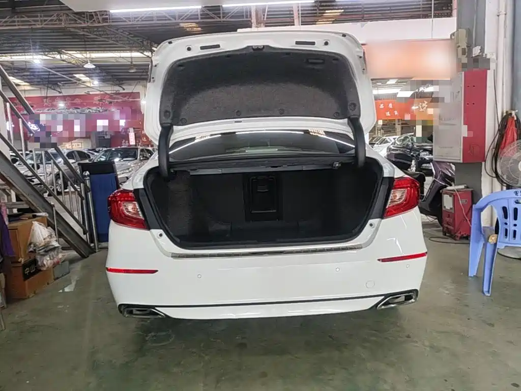 Honda Accord — миниатюра 19