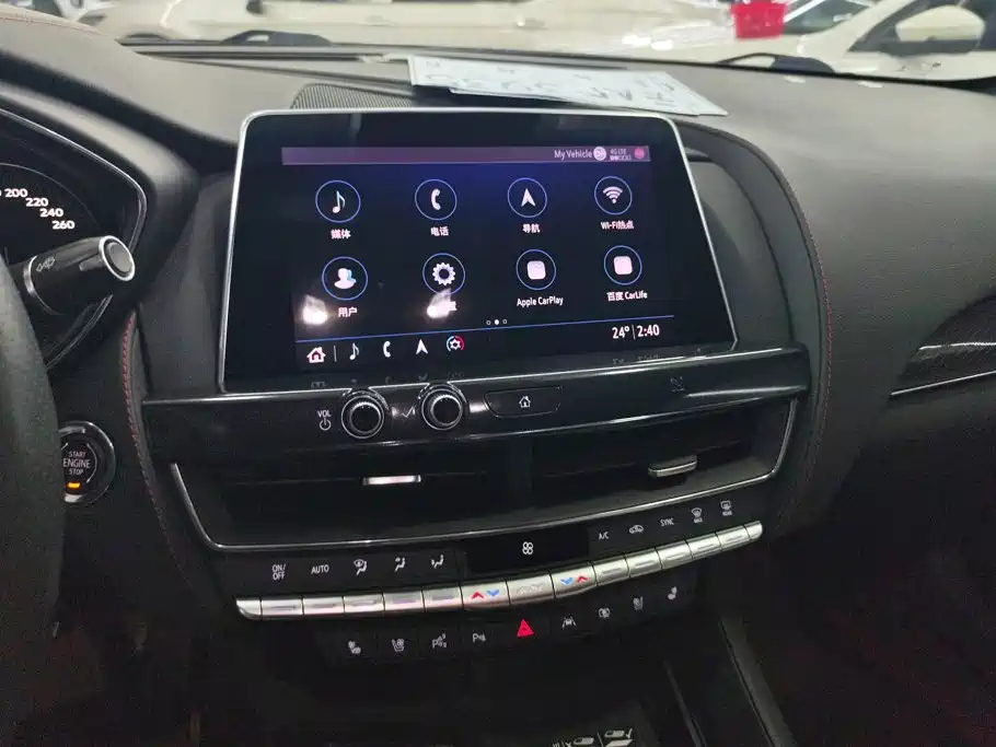 Cadillac CT5 — миниатюра 13