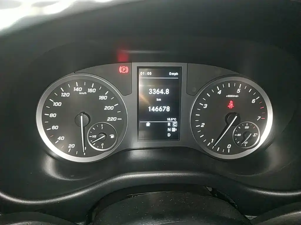 Mercedes-Benz Vito — миниатюра 12