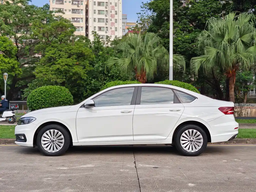 Volkswagen Lavida — миниатюра 11