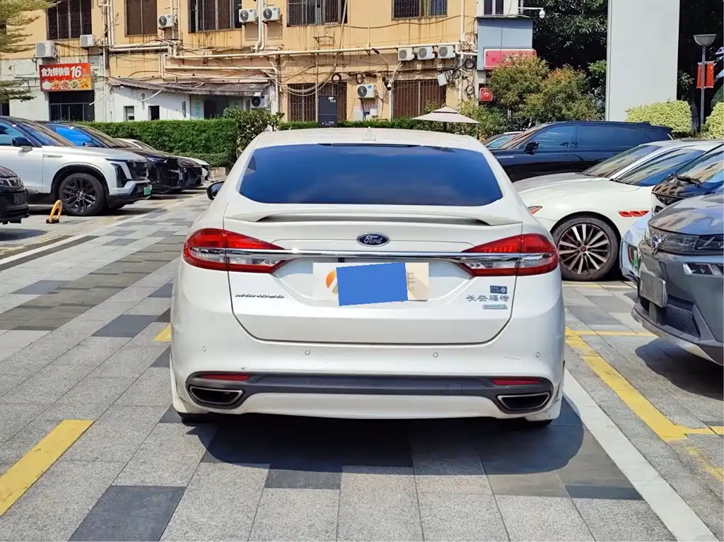 Ford Mondeo — миниатюра 5