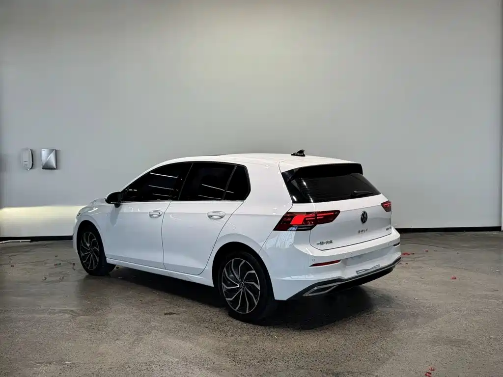 Volkswagen Golf — миниатюра 14