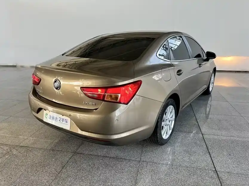 Buick Verano — миниатюра 10